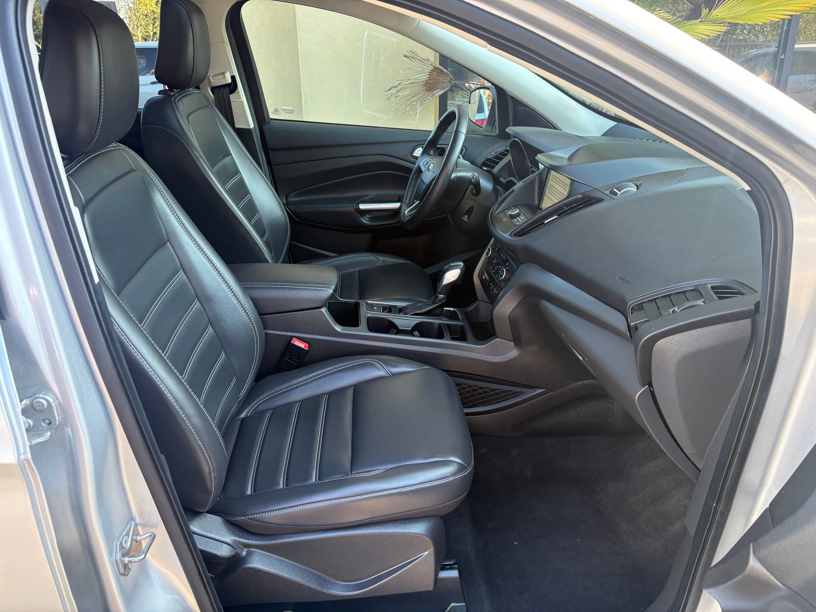 Used 2019 Ford Escape SEL AWD/4WD image 21