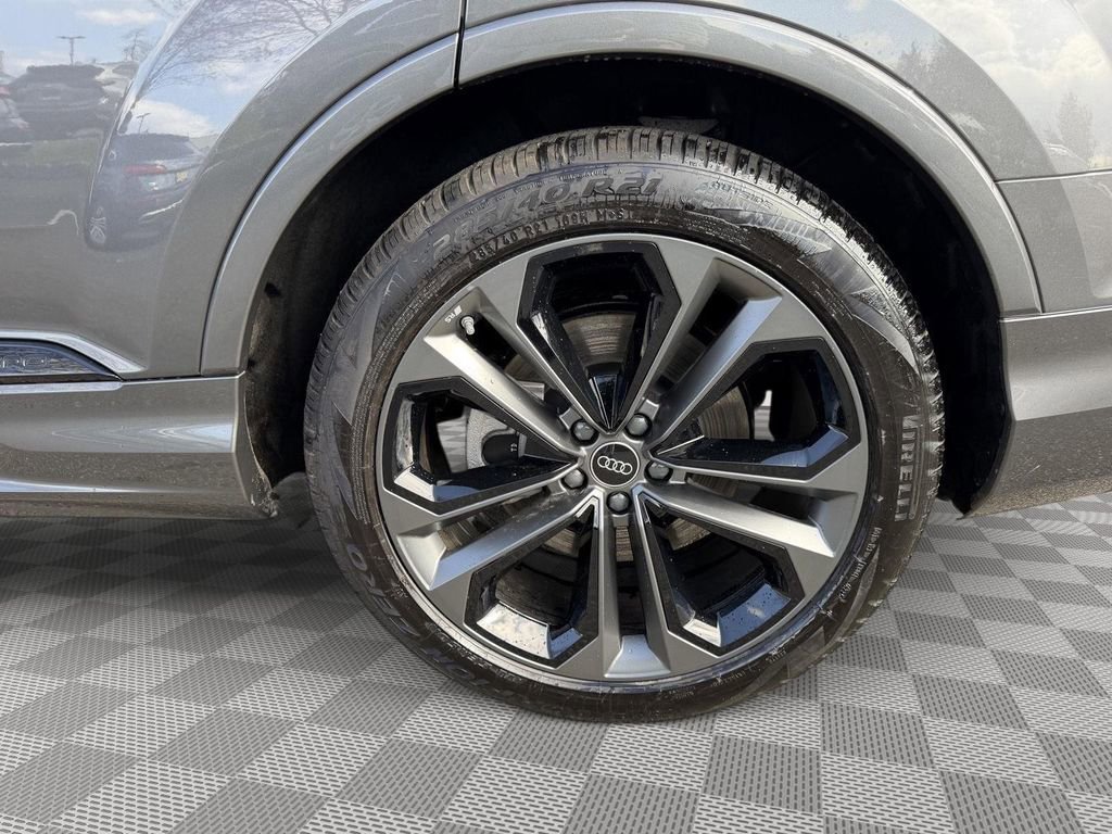 New 2026 Audi Q7 3.0T Premium Plus AWD/4WD image 9