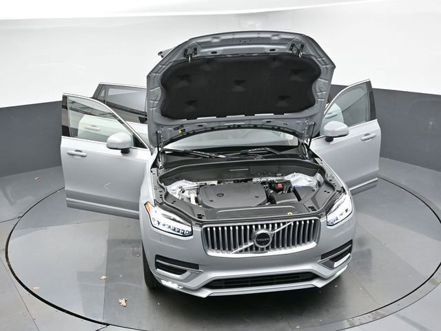 Used 2024 Volvo XC90 B6 Plus w/ Protection Package image 50