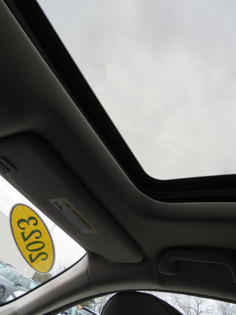 Used 2023 Acura MDX SH-AWD image 15