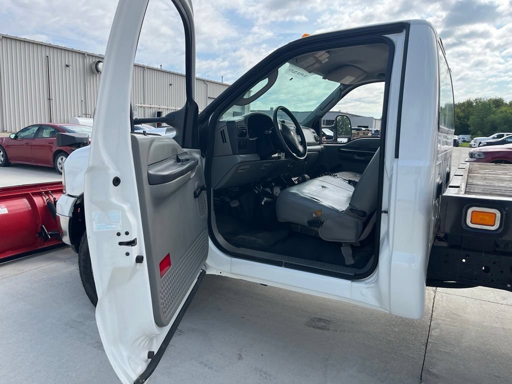 Used 2006 Ford F350 XL AWD/4WD image 14