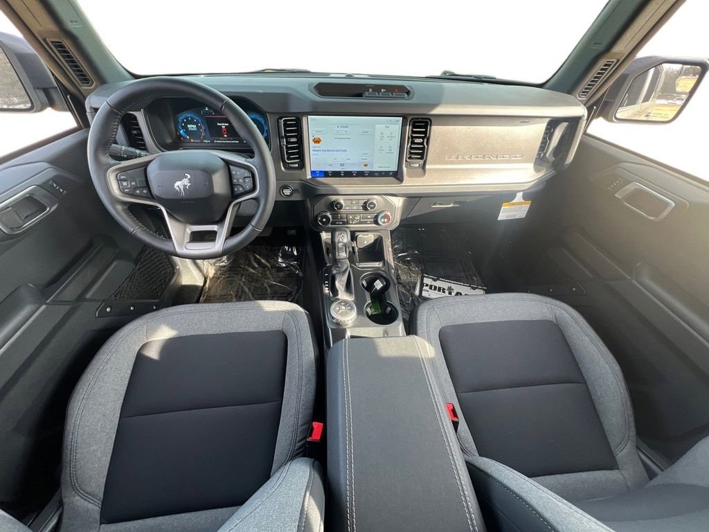 New 2025 Ford Bronco Big Bend w/ Black Appearance Package AWD/4WD image 8