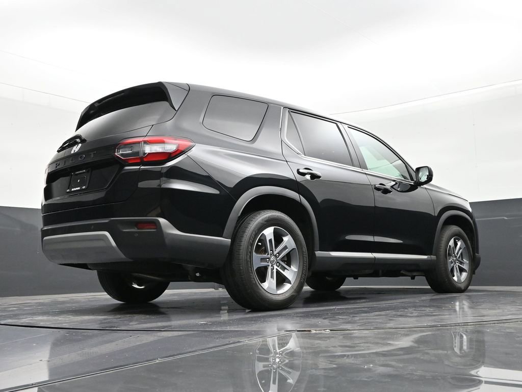 Used 2025 Honda Pilot EX-L image 24