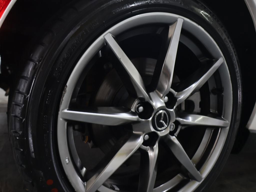 Used 2022 MAZDA MX-5 Miata RF Grand Touring w/ Appearance Package image 29