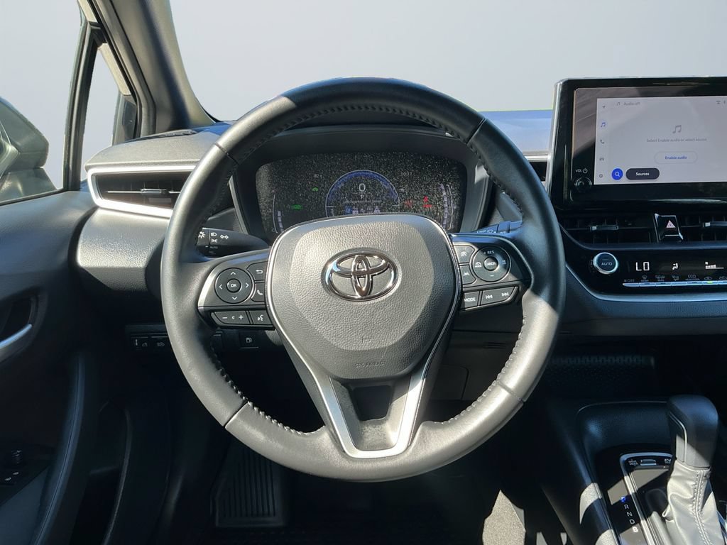 Certified 2026 Toyota Corolla SE FWD image 14