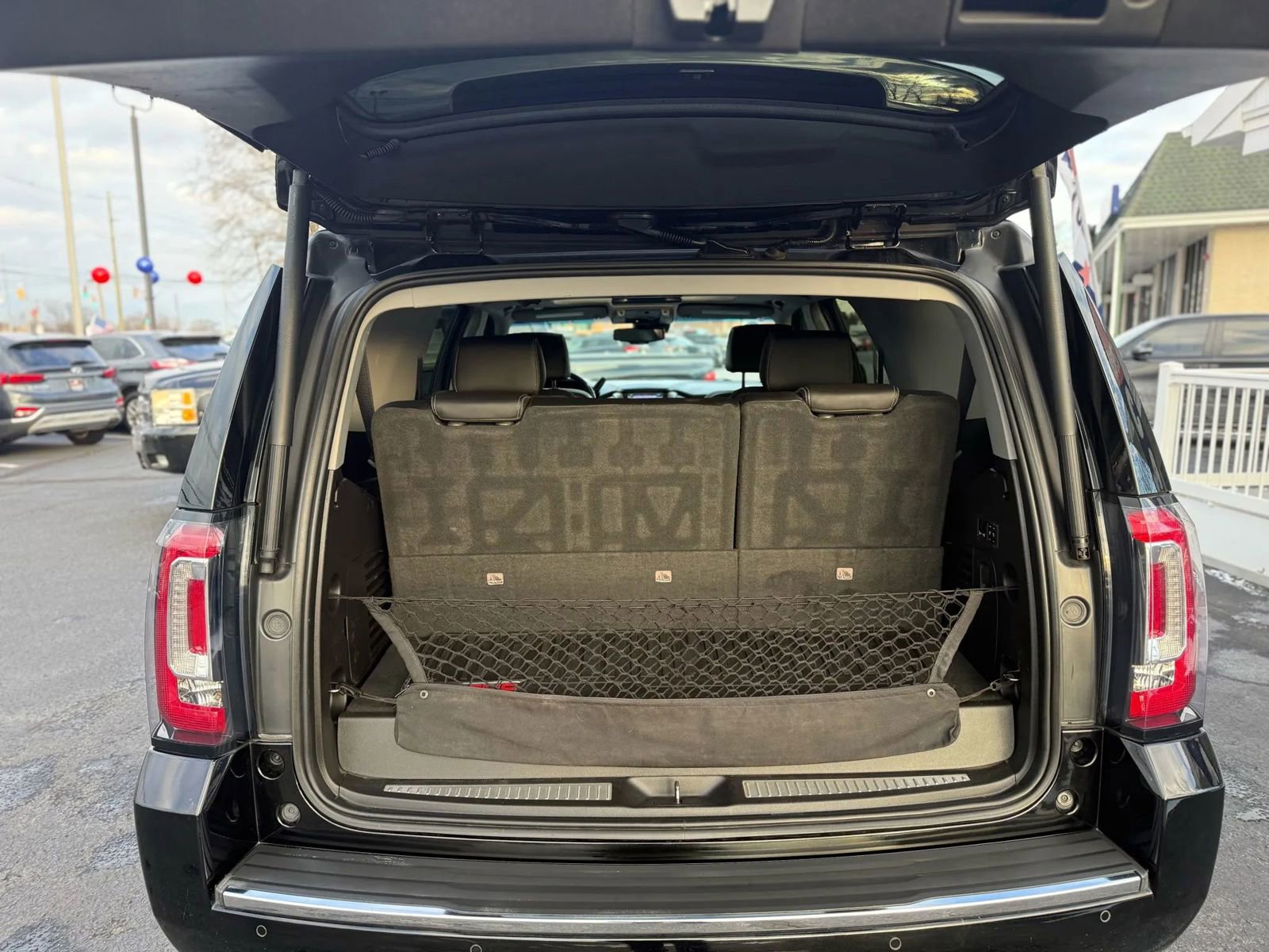 Used 2019 GMC Yukon Denali w/ Denali Ultimate Package image 45