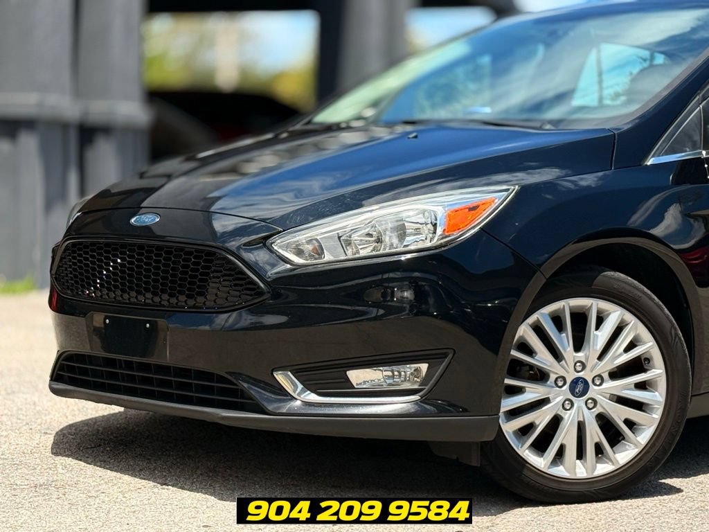 Used 2017 Ford Focus Titanium FWD image 2