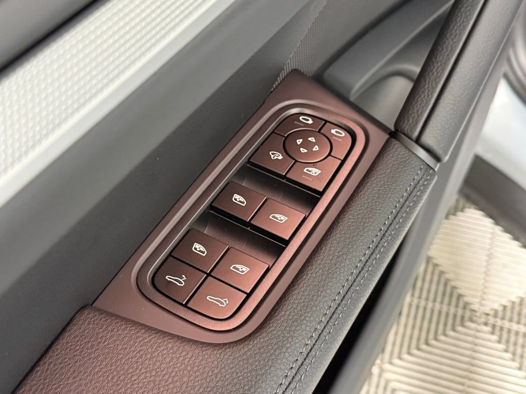 New 2026 Porsche Cayenne Coupe image 26