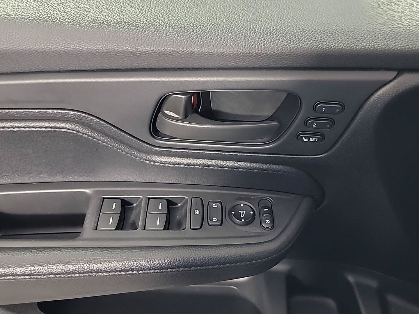Certified 2024 Honda Odyssey EX-L image 36