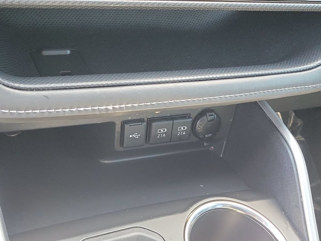Certified 2021 Toyota Highlander XSE FWD image 17