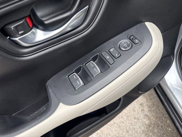 Certified 2024 Honda HR-V EX-L image 10