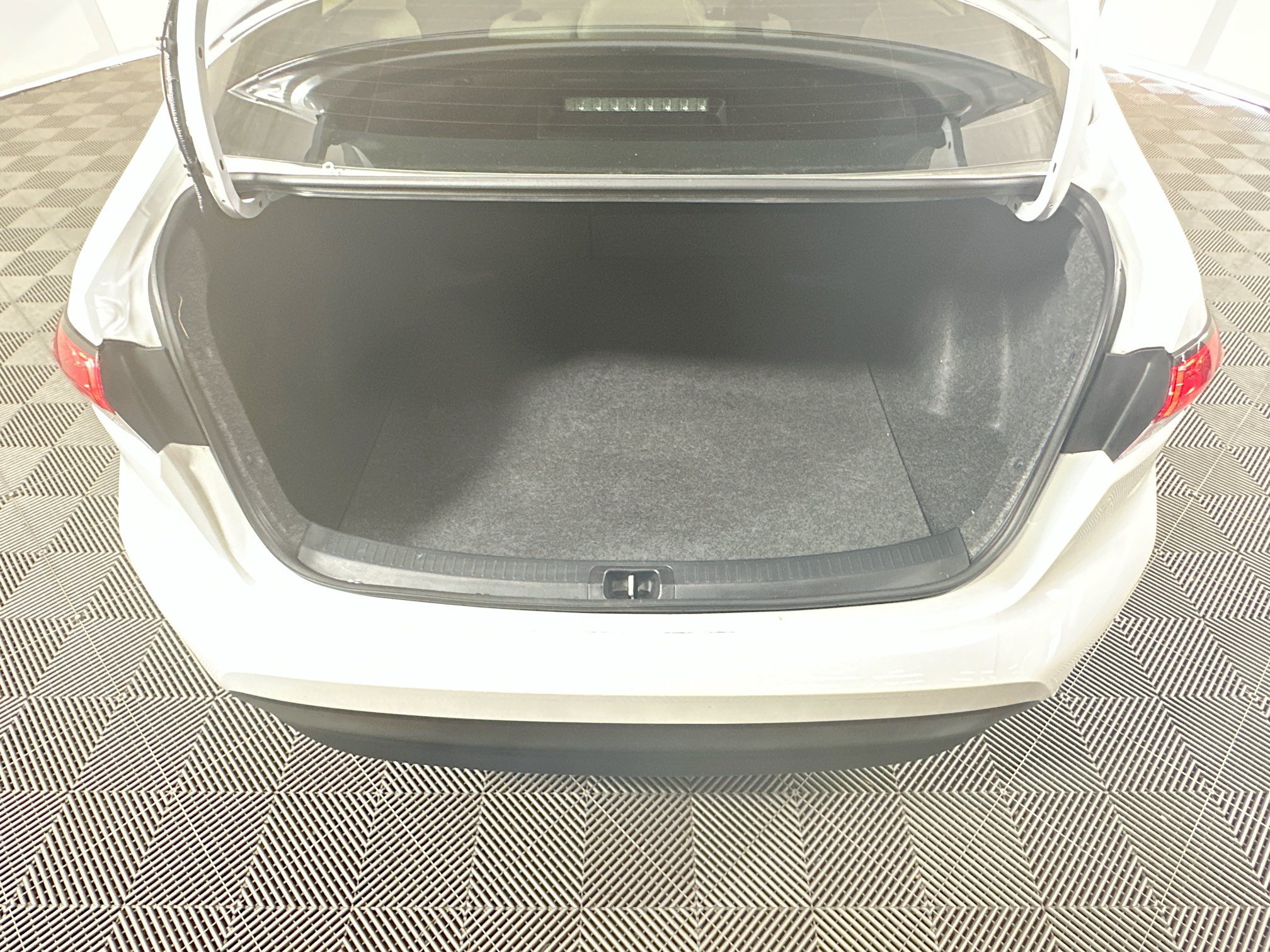 Certified 2025 Toyota Corolla LE FWD image 30