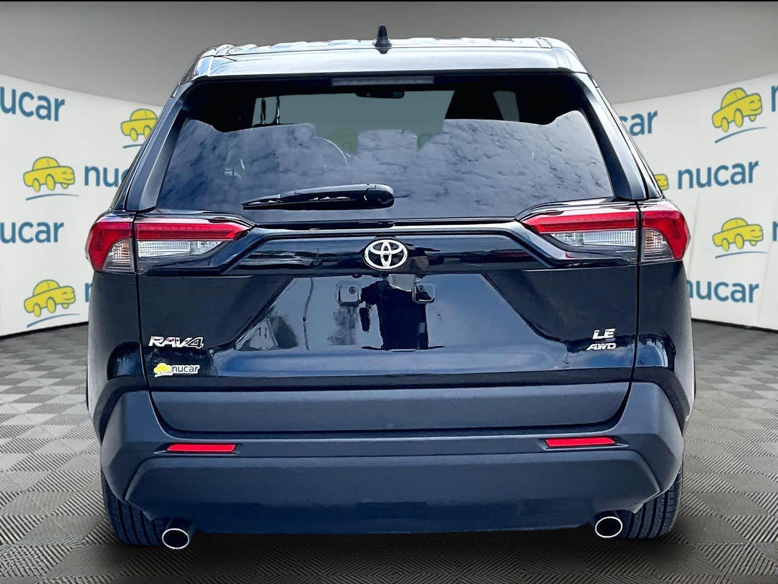 Used 2025 Toyota RAV4 LE image 5