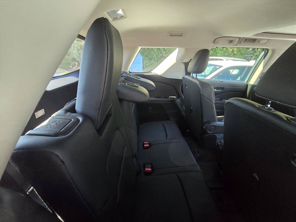 New 2026 Nissan Pathfinder Platinum AWD/4WD image 7