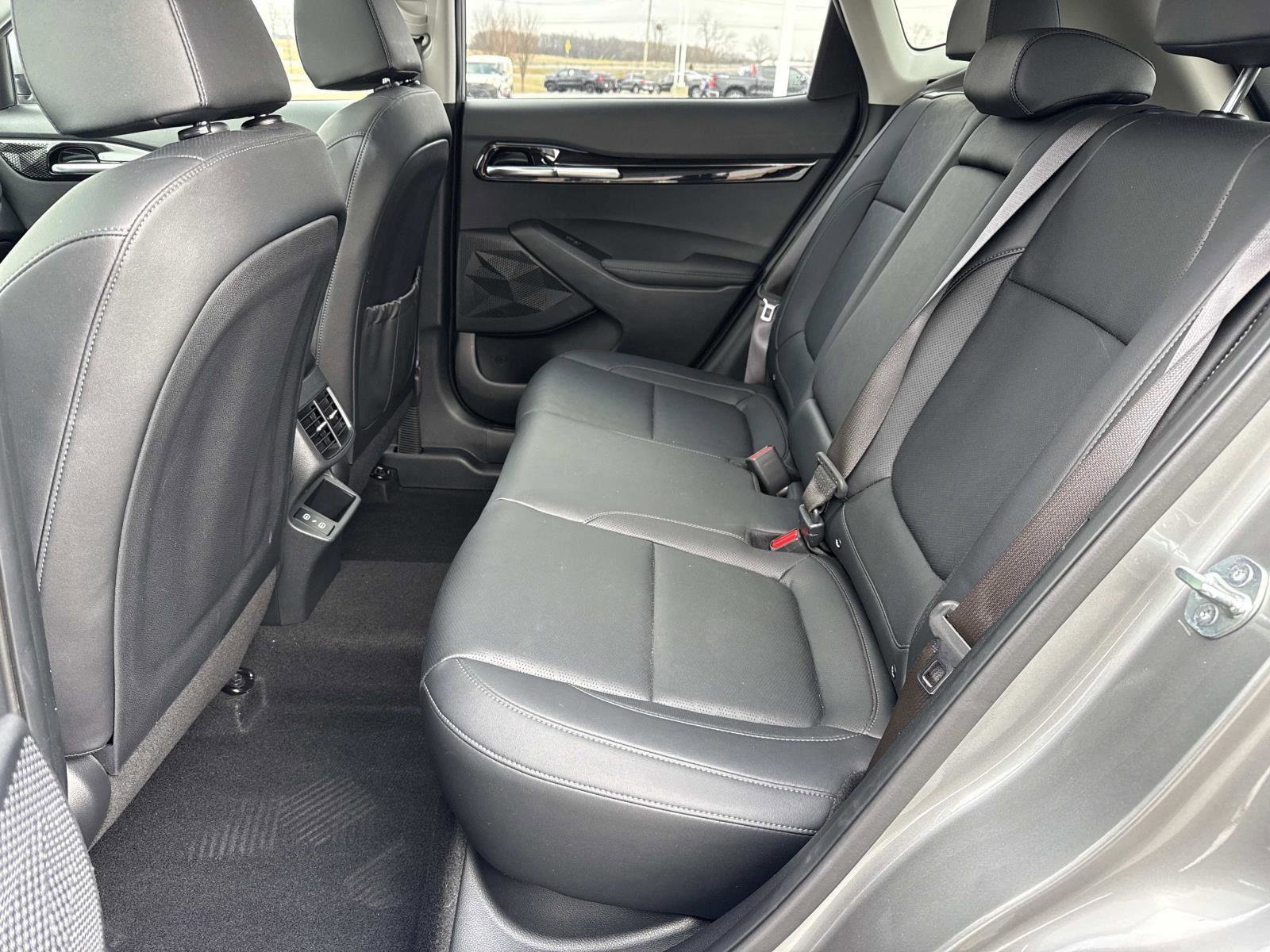 Used 2024 Kia Seltos EX image 22