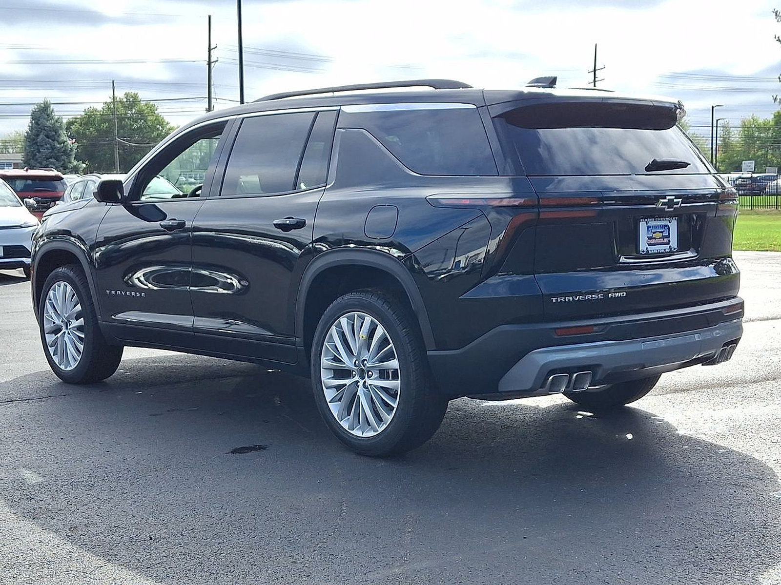 New 2027 Chevrolet Traverse LT w/ Driver Confidence Package AWD/4WD image 11