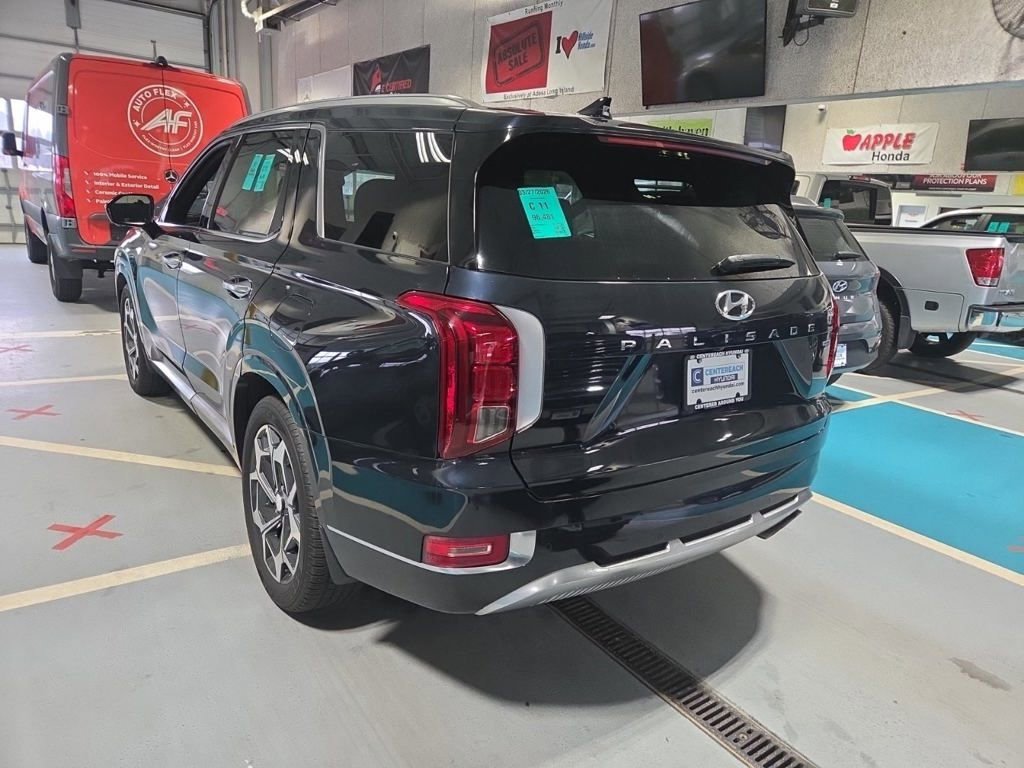 Used 2021 Hyundai Palisade Calligraphy w/ Winter Package image 3