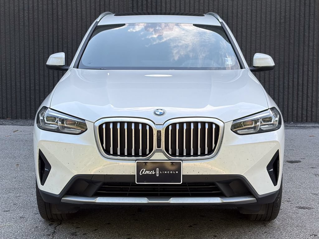 Used 2024 BMW X3 xDrive30i w/ Premium Package AWD/4WD image 3