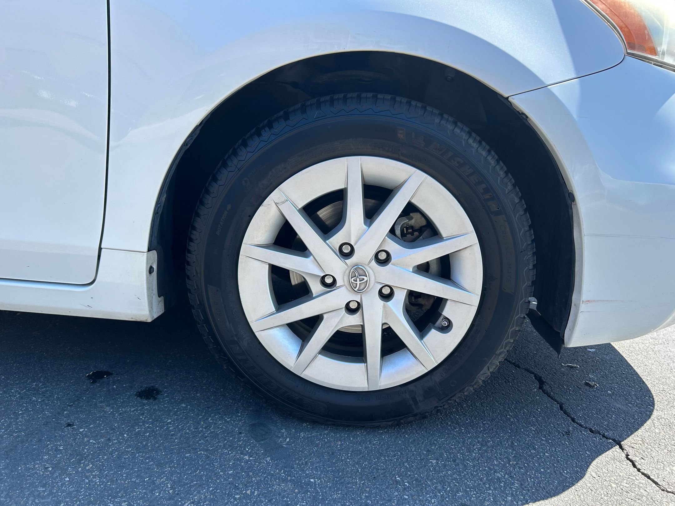 Used 2012 Toyota Prius V Two image 28