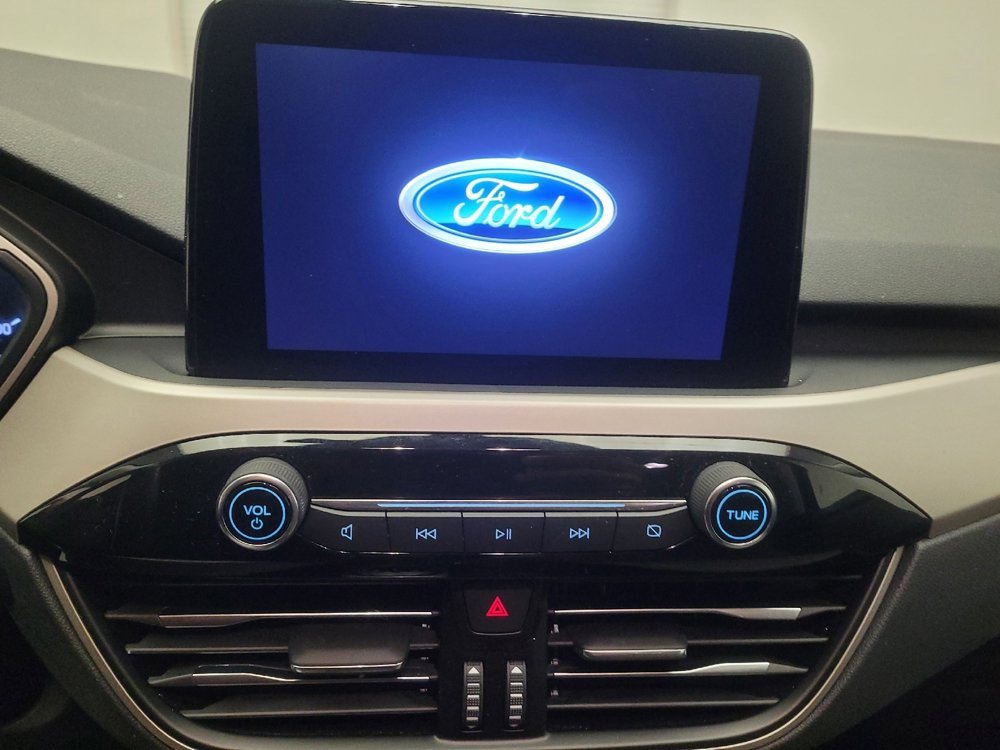 Used 2022 Ford Escape SE w/ SE Sport Appearance Package image 25