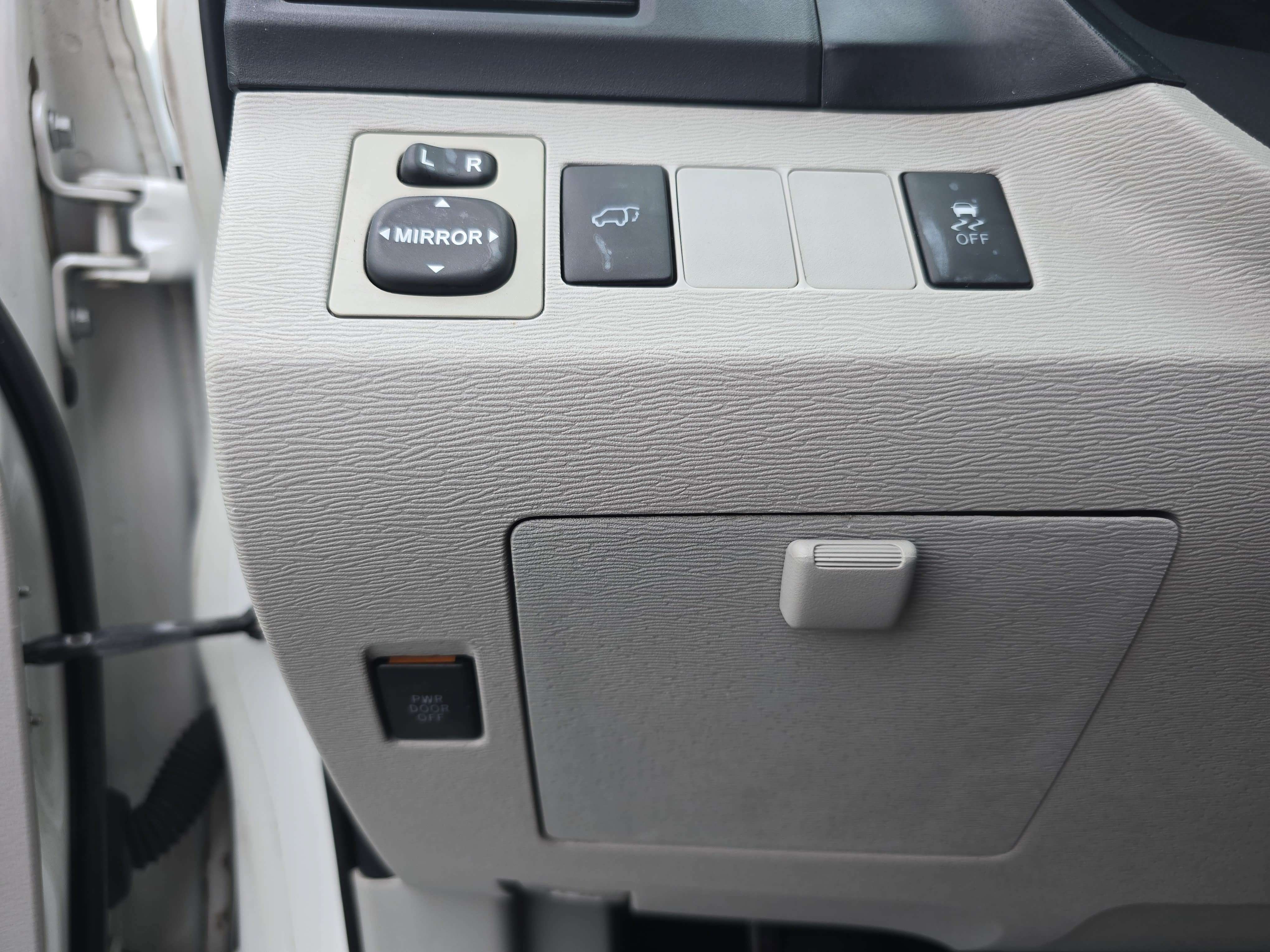Used 2013 Toyota Venza XLE w/ XLE Premium Pkg FWD image 26