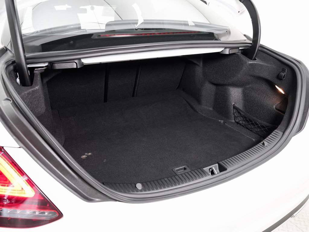 Used 2019 Mercedes-Benz C 300 Sedan image 24