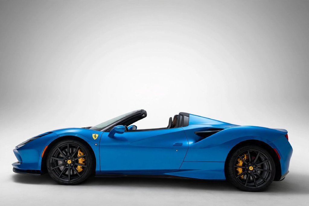 Certified 2022 Ferrari F8 Tributo RWD image 9