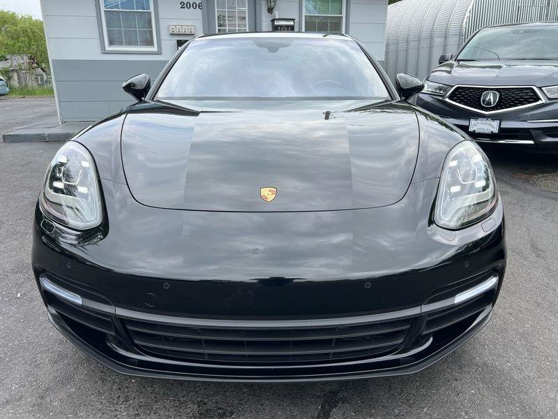 Used 2017 Porsche Panamera 4 AWD/4WD image 32