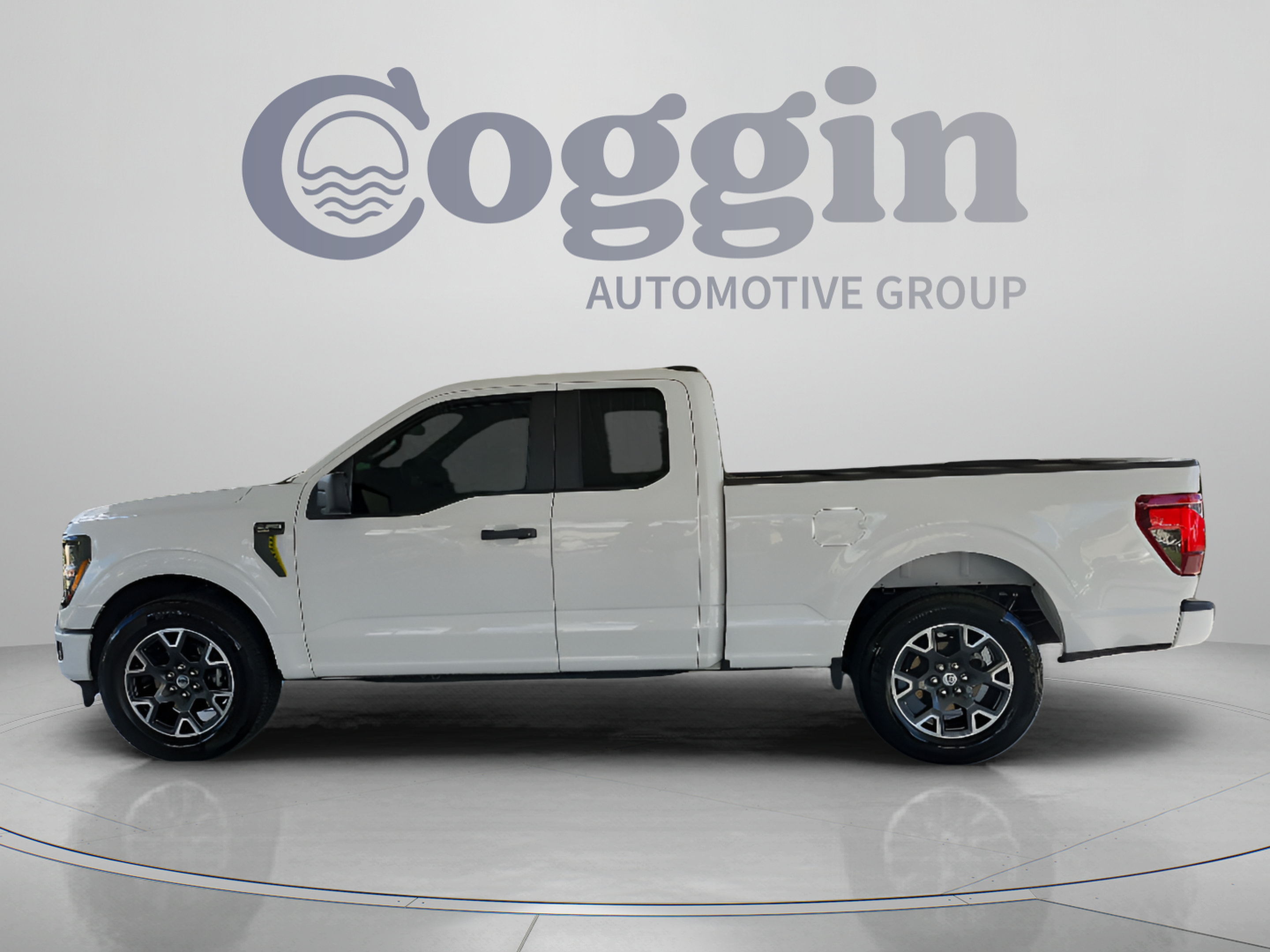 Used 2024 Ford F150 STX w/ Mobile Office Package RWD image 2