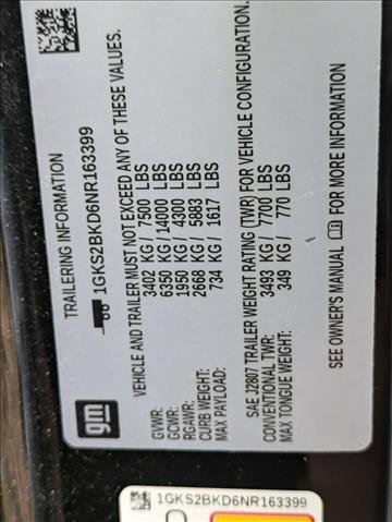 Used 2022 GMC Yukon SLT w/ SLT Premium Package image 17