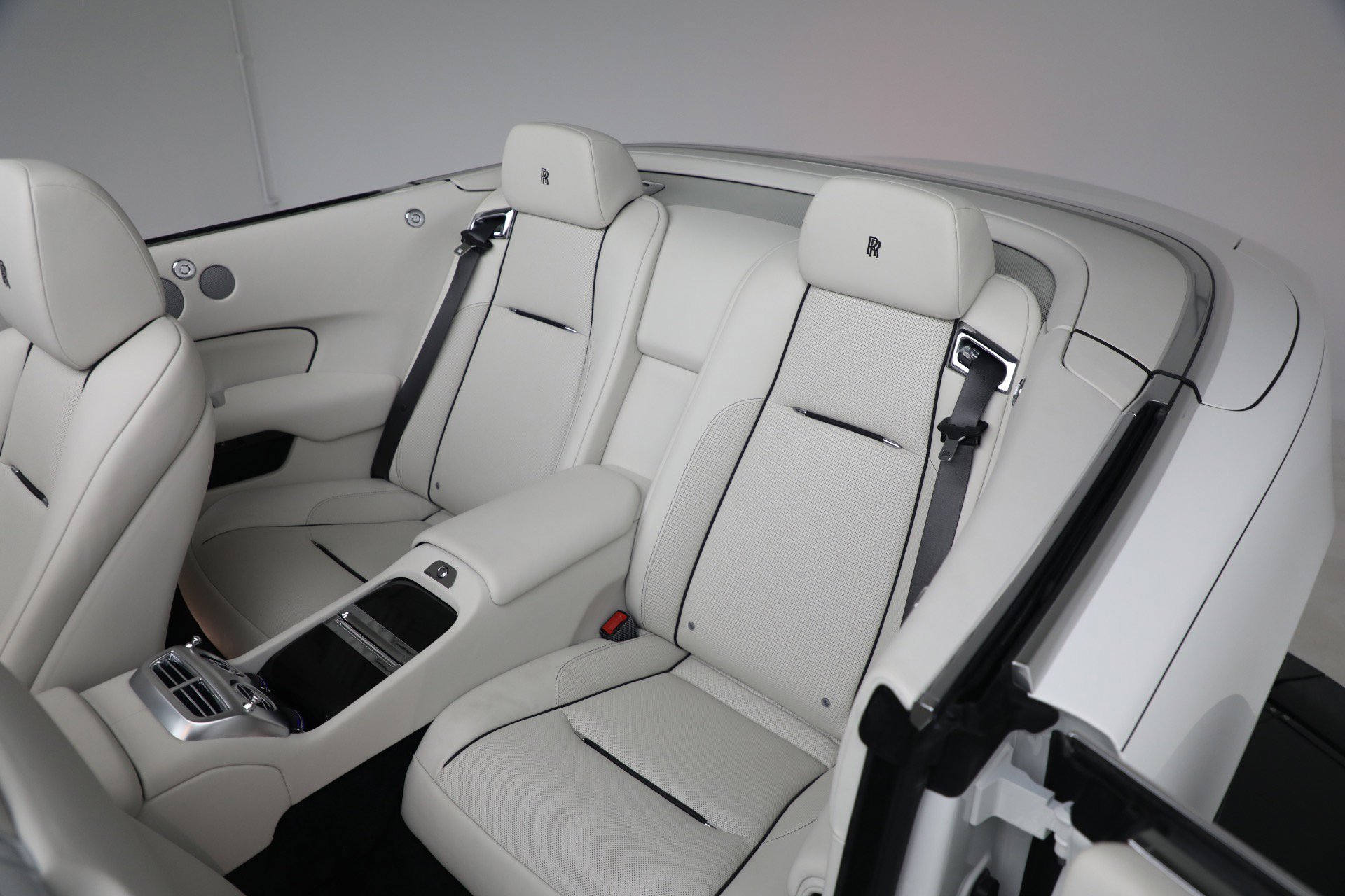 Certified 2018 Rolls-Royce Dawn image 38