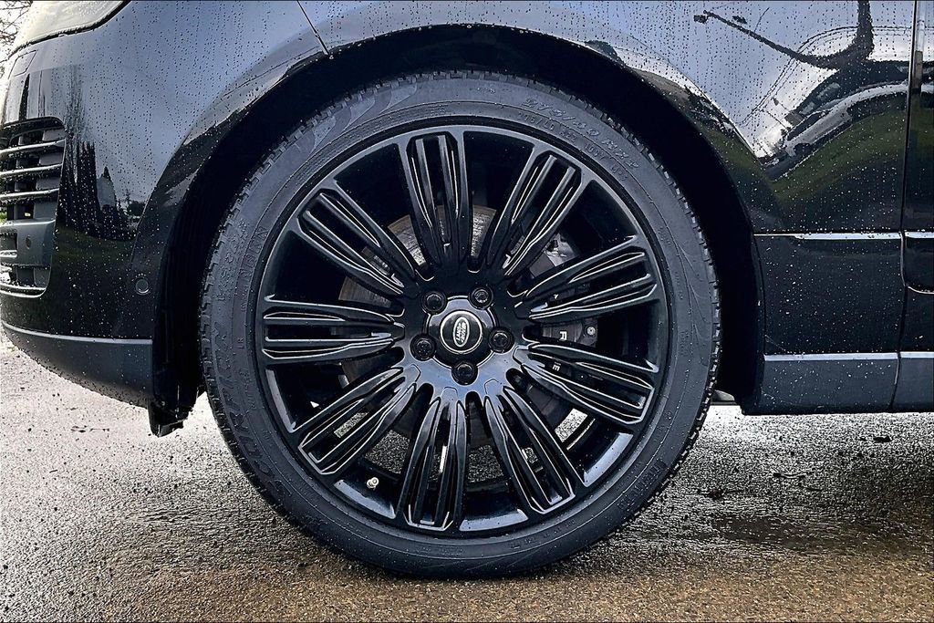 Used 2019 Land Rover Range Rover Long Wheelbase Supercharged image 12