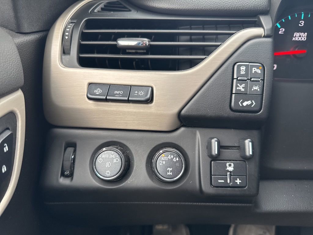 Used 2019 GMC Yukon Denali w/ Denali Ultimate Package image 23