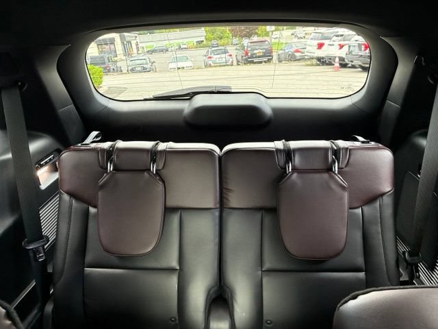 Certified 2023 Ford Explorer Platinum w/ Technology Package AWD/4WD image 18