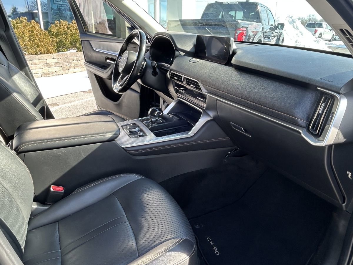 Used 2024 MAZDA CX-90 3.3 Turbo w/ Preferred Plus image 12