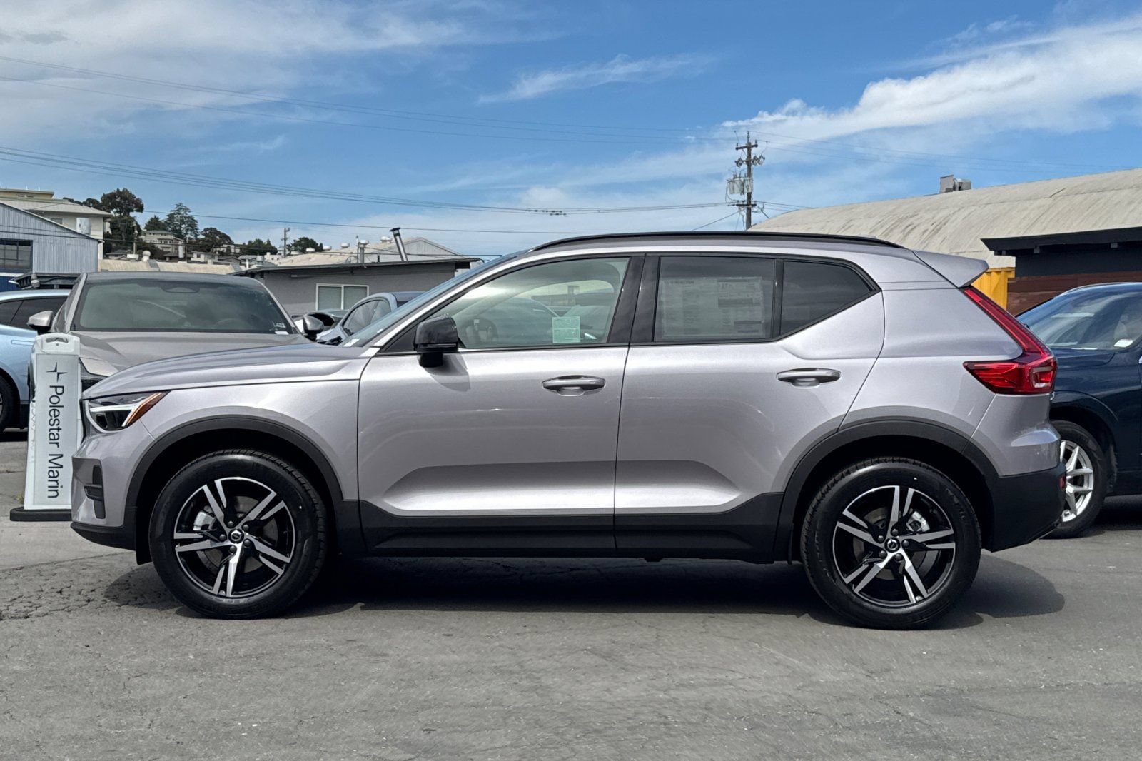 New 2026 Volvo XC40 B4 Core w/ Protection Package Premier FWD image 5
