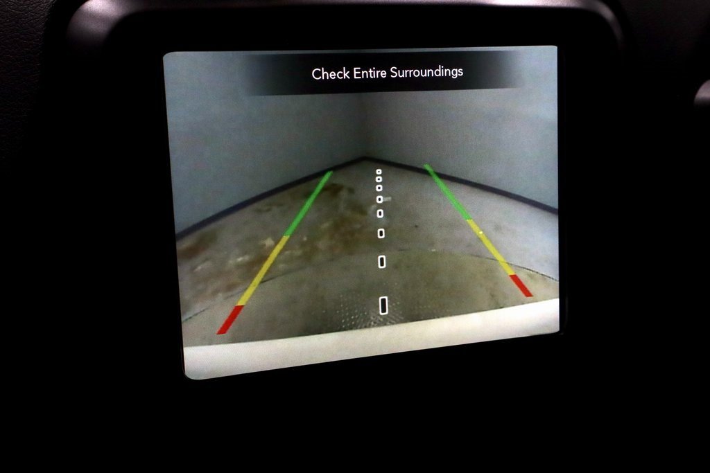 Used 2023 Jeep Renegade Latitude image 2