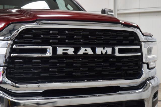 Used 2024 RAM 4500 SLT w/ Quick Order Package 2YG SLT AWD/4WD image 5