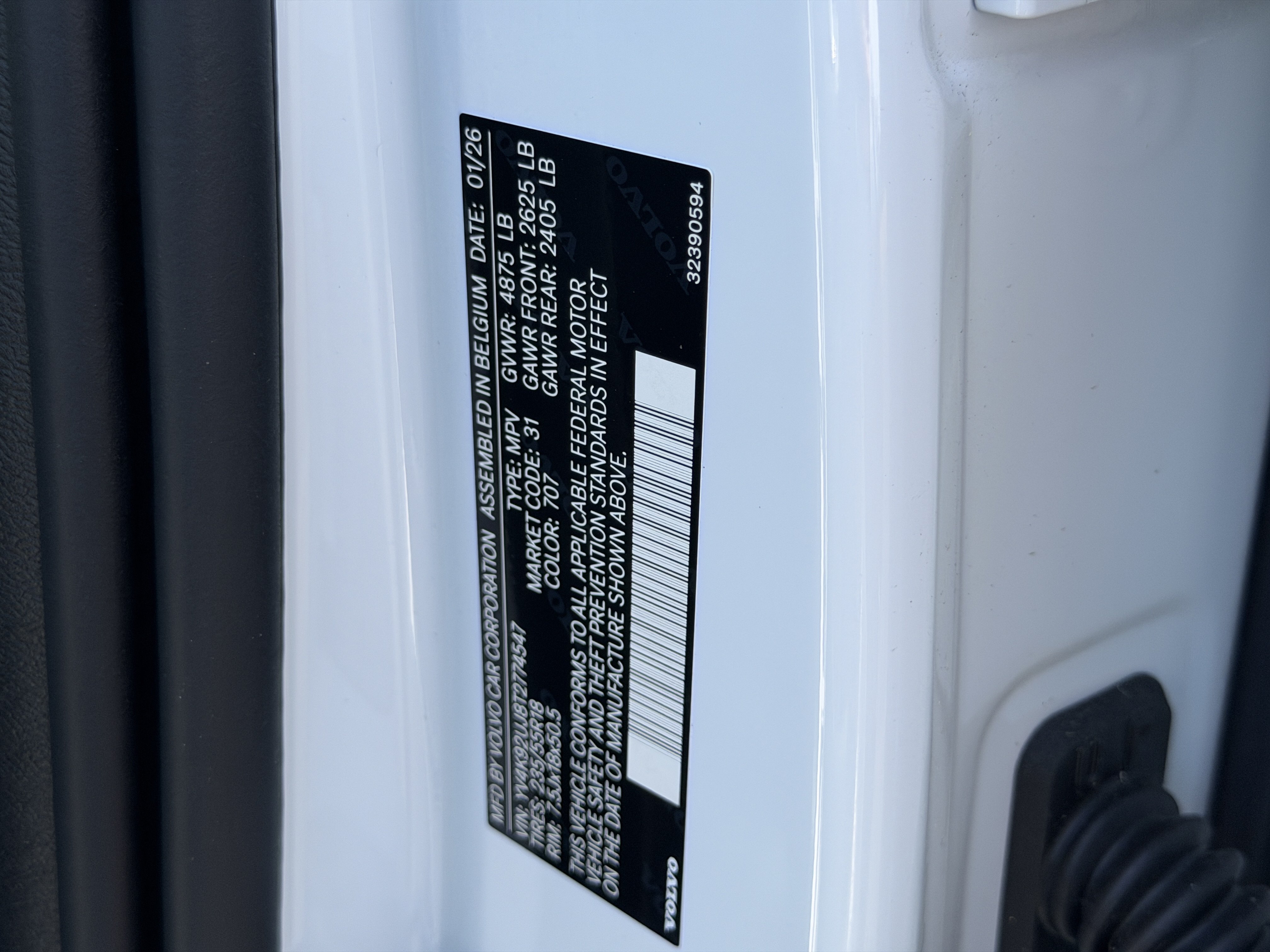New 2026 Volvo XC40 B4 Core w/ Climate Package FWD image 34
