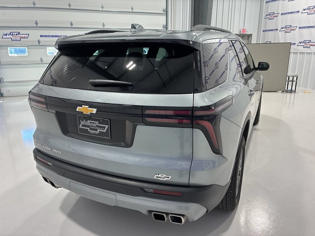 Used 2026 Chevrolet Traverse LT AWD/4WD image 5