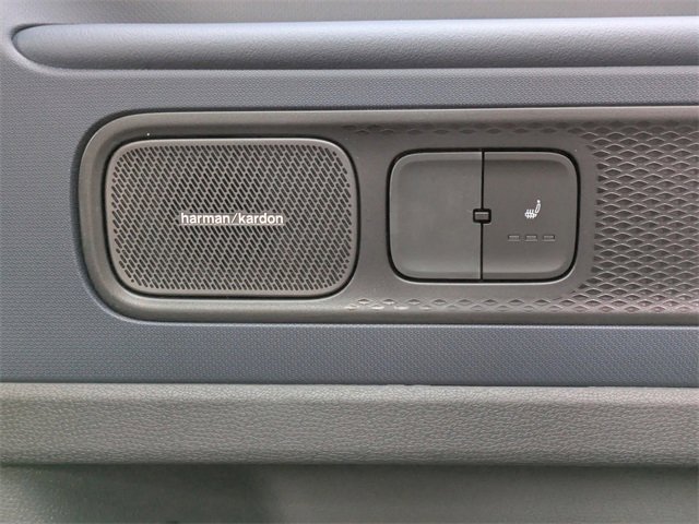 New 2025 Volkswagen ID. Buzz Pro S Plus image 17