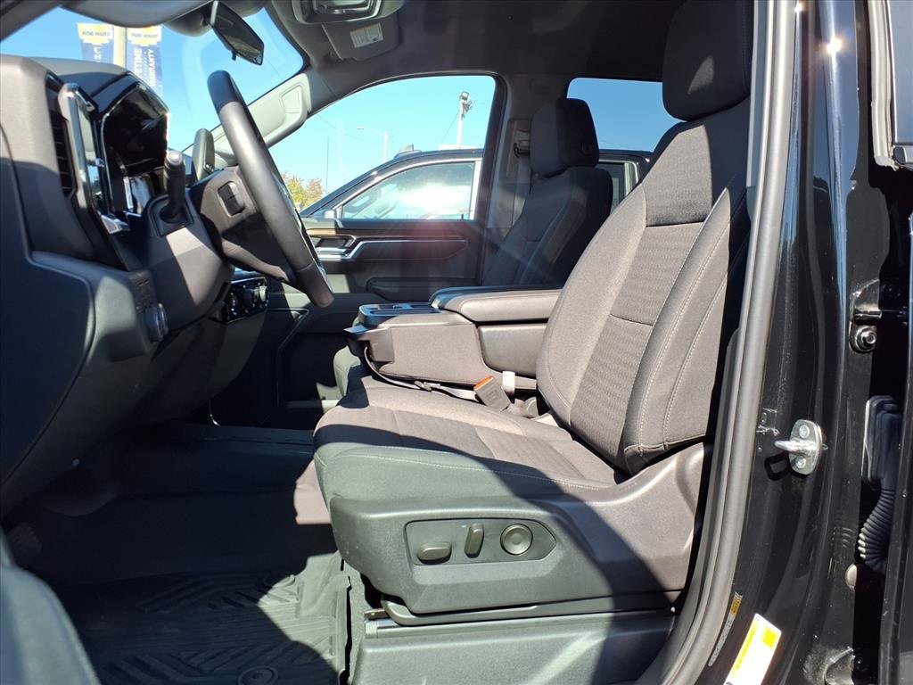 Used 2024 Chevrolet Silverado 1500 LT Trail Boss w/ Protection Package image 12