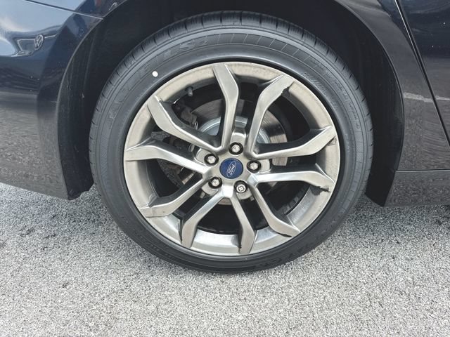 Used 2020 Ford Fusion SEL FWD image 32