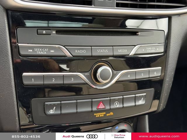 Used 2018 INFINITI QX30 Premium w/ Cargo Package AWD/4WD image 30