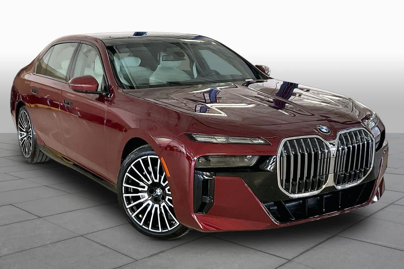 New 2026 BMW 740i xDrive w/ Executive Package AWD/4WD image 2