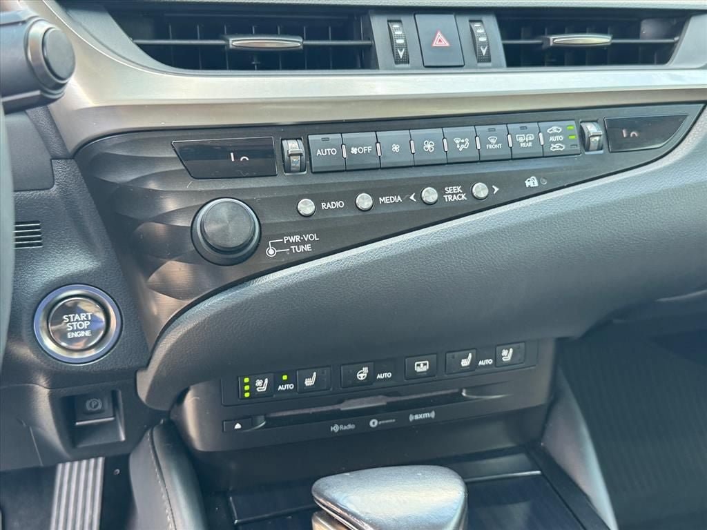 Used 2019 Lexus ES 350 w/ Accessory Package FWD image 24
