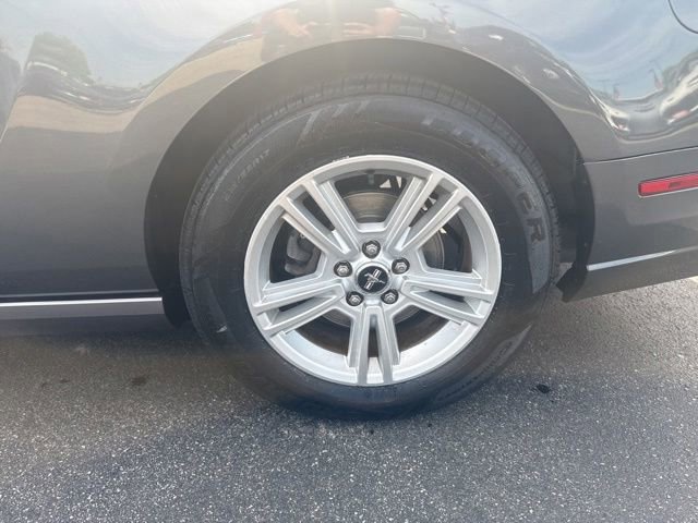 Used 2014 Ford Mustang Convertible RWD image 12