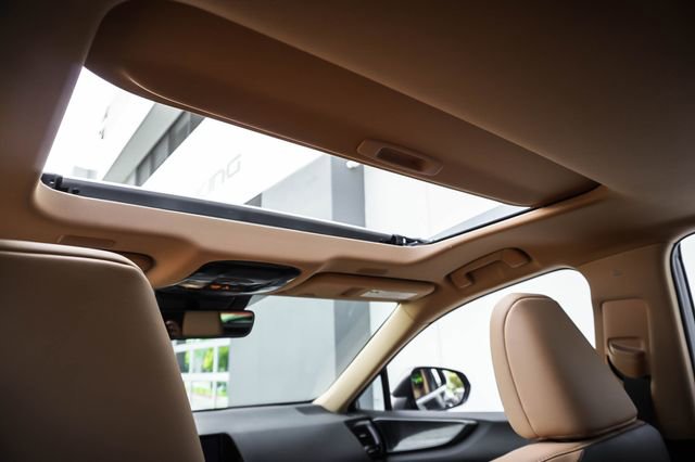 Used 2025 Lexus NX 250 FWD w/ Accessory Package (2T) image 22