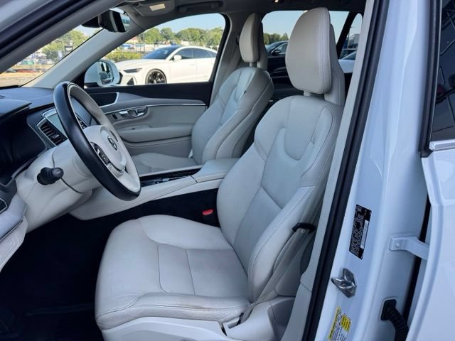 Used 2021 Volvo XC90 T5 Momentum w/ Protection Package AWD/4WD image 19