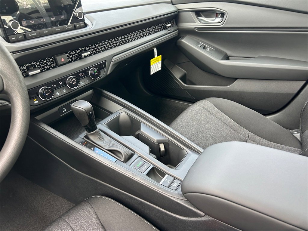 New 2025 Honda Accord SE image 11